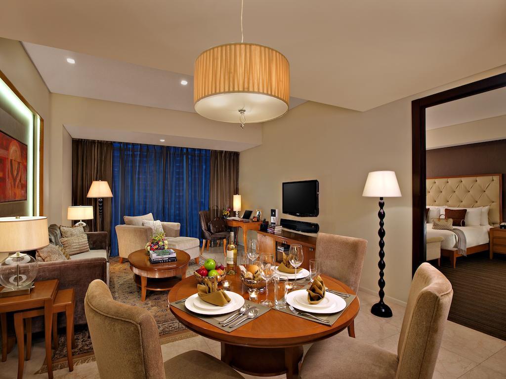 Pasig City Joy Nostalg Hotel And Suites Manila Managed By The Ascott Limited מראה חיצוני תמונה